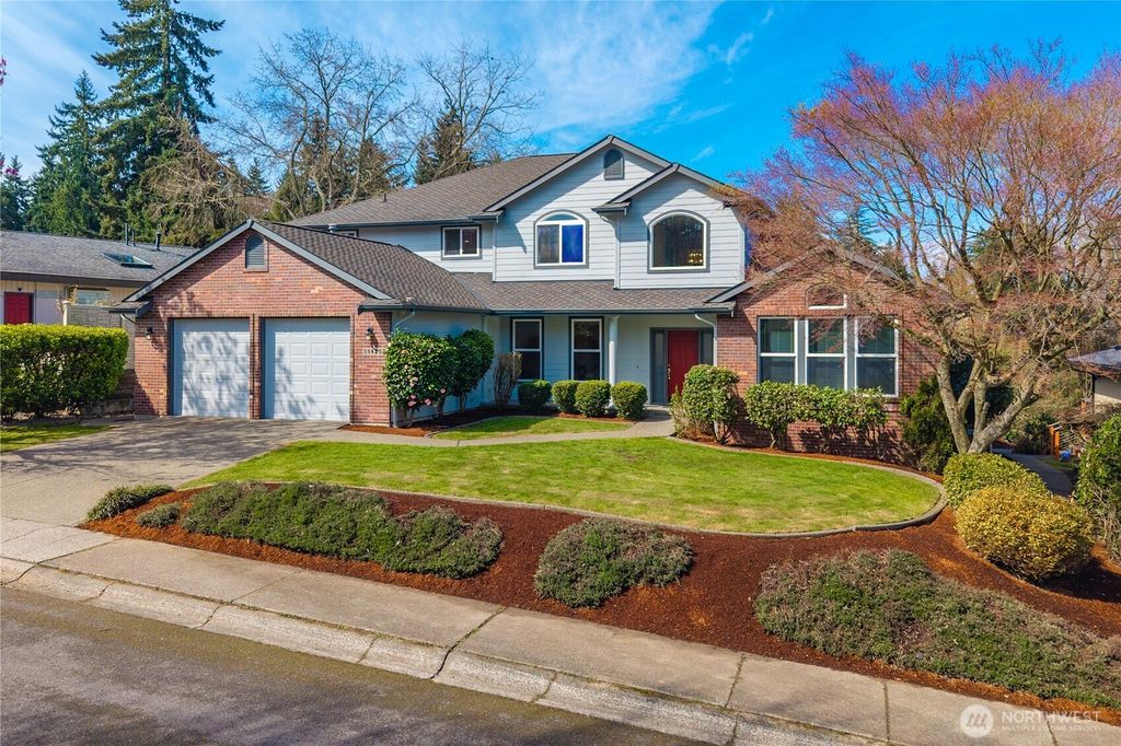 Photo of 31425 36th Avenue SW, Federal Way, WA 98023 (MLS # 2500318)