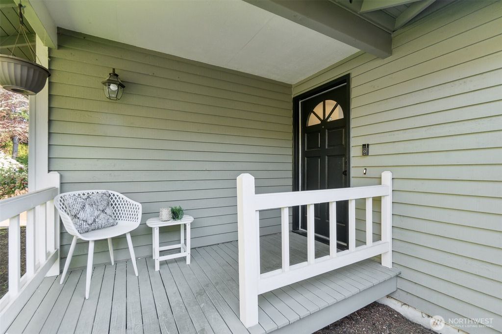 Photo of 1818 226th Place NE, Sammamish, WA 98074 (MLS # 2352542)