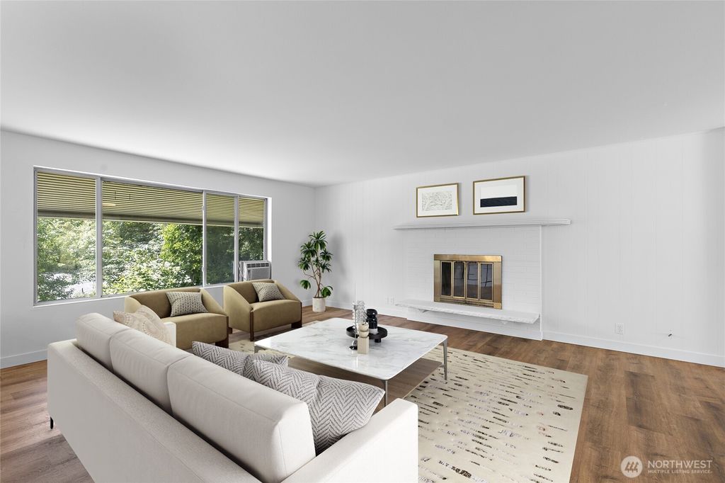 Photo of 203 105th Avenue SE, Bellevue, WA 98004 (MLS # 2543416)