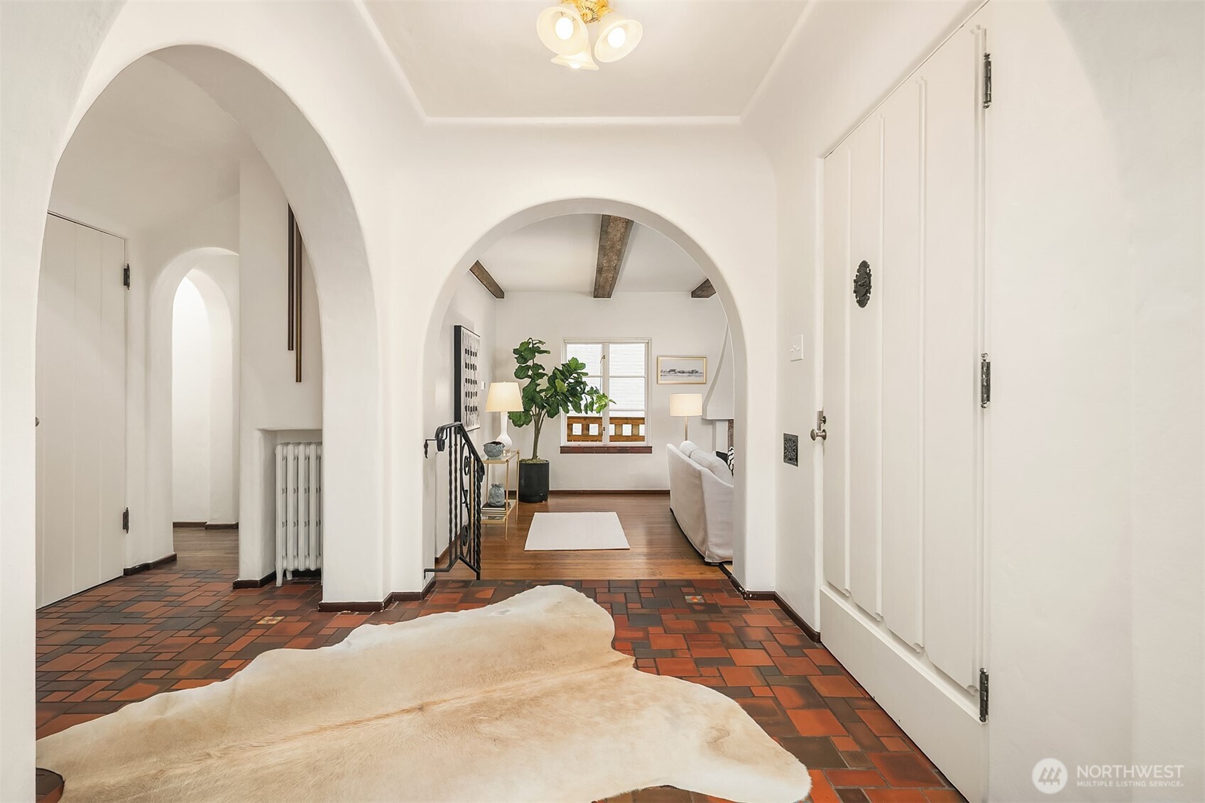 1533 Shenandoah Drive E