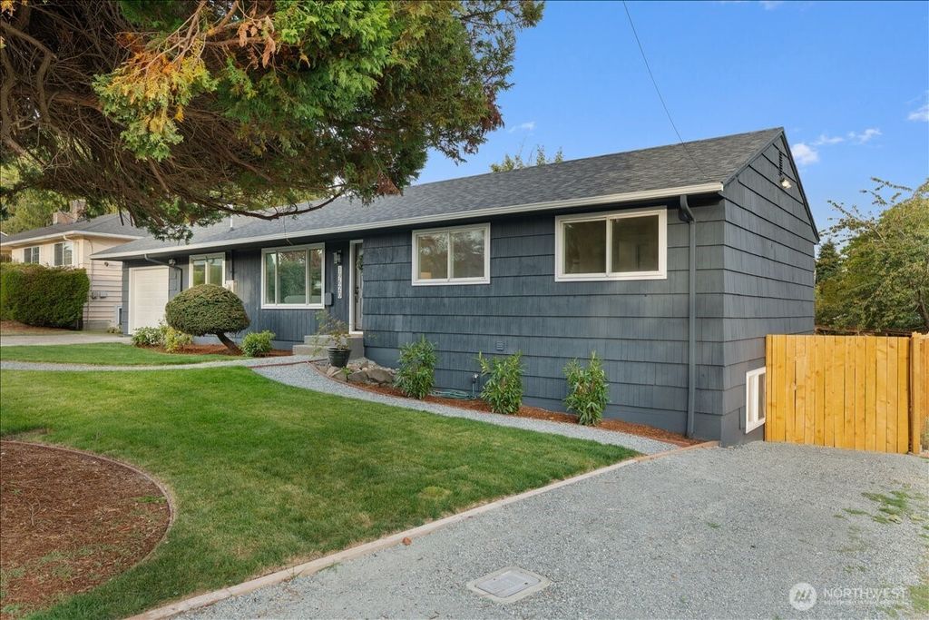 Photo of 19620 6th Avenue S, Des Moines, WA 98148 (MLS # 2431106)