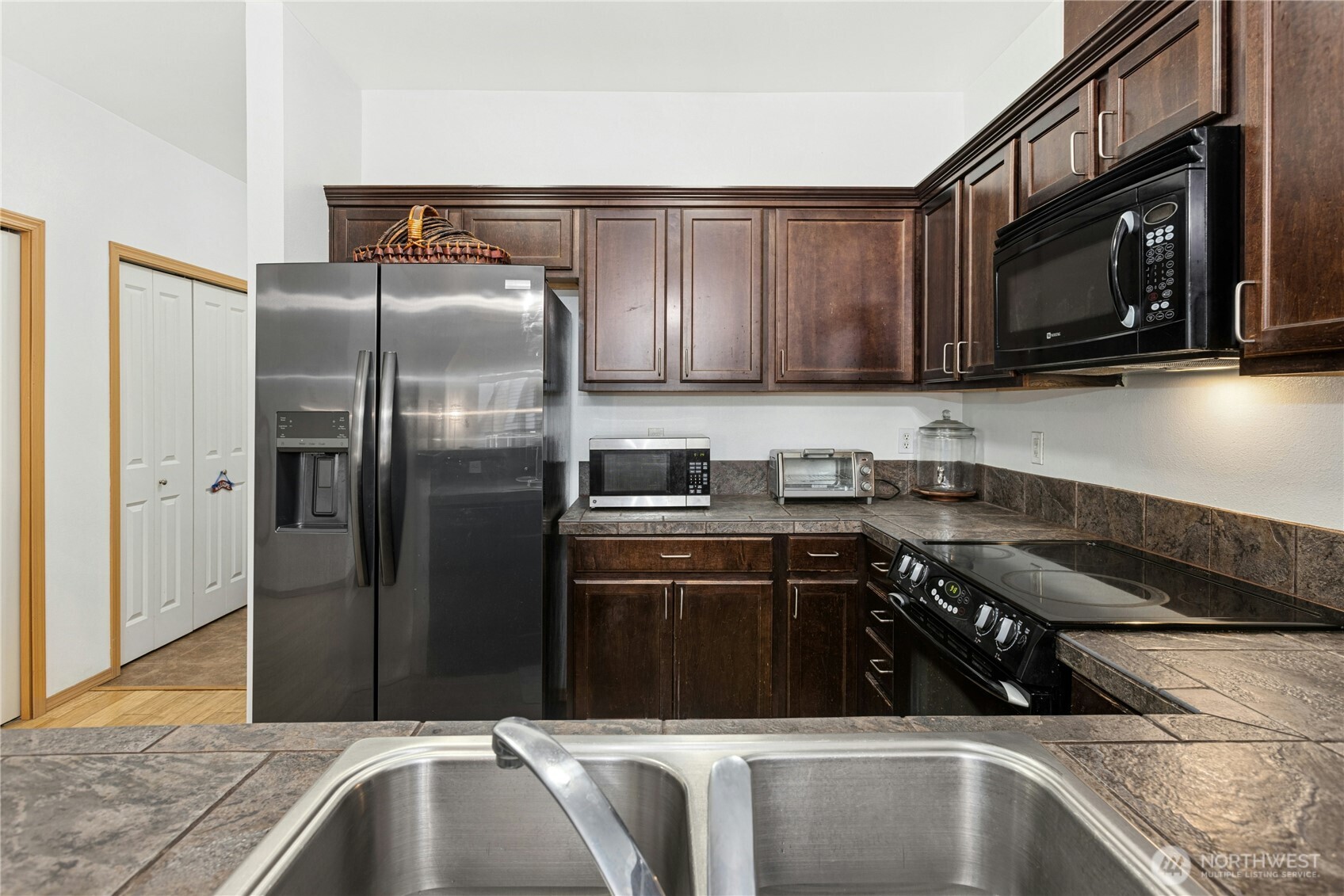 1736 10th Avenue NE C213