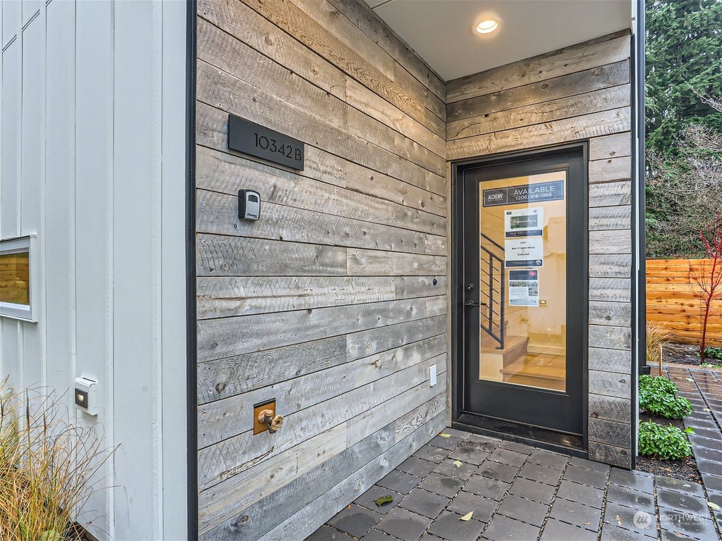 Photo of 10342 Wallingford Avenue N #B, Seattle, WA 98133 (MLS # 2184191)