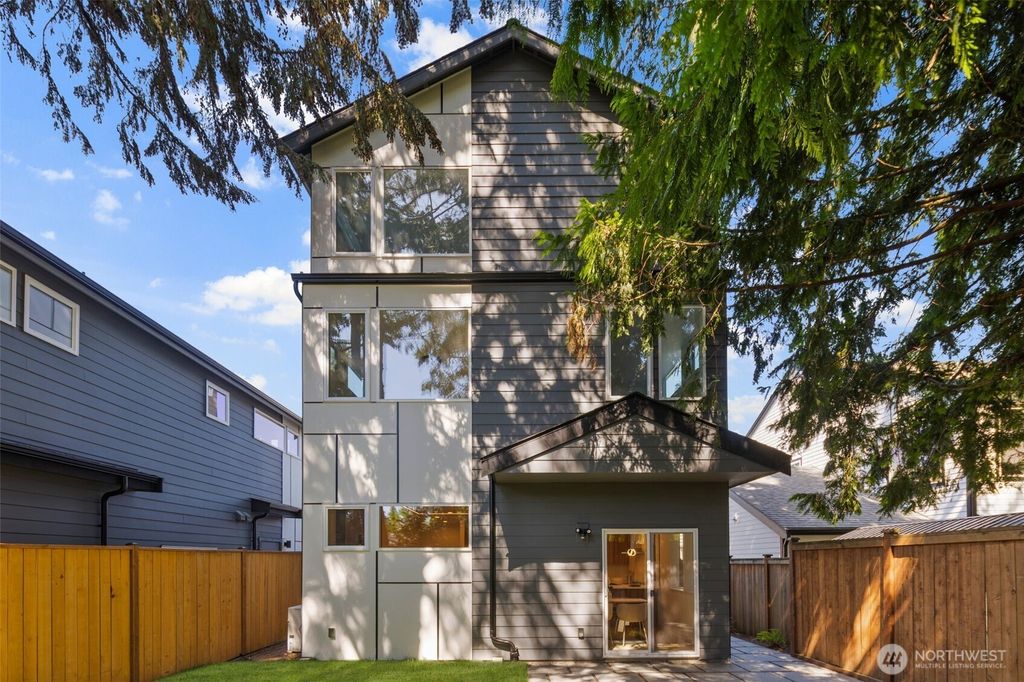 Photo of 3809 NE 89th Street, Seattle, WA 98115 (MLS # 2356905)