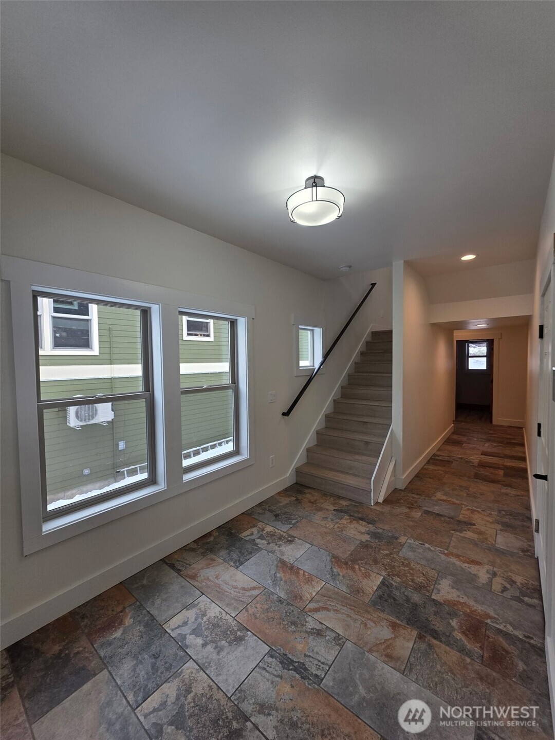 206 W Montana Avenue