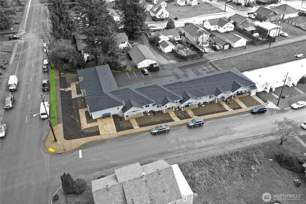 Photo of 303 E Broadway Avenue, Montesano, WA 98563 (MLS # 2466648)