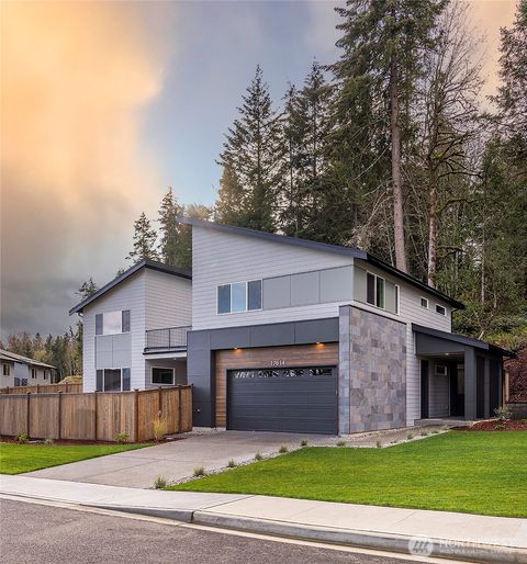 Photo of 17614 142nd Avenue E #12, Puyallup, WA 98374 (MLS # 2424025)