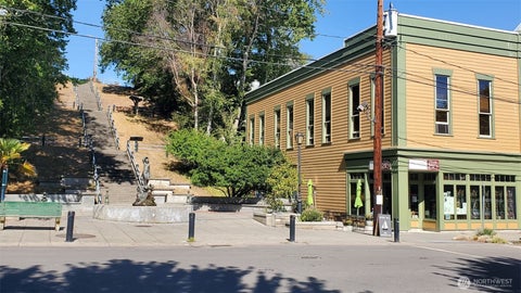 Photo of 842 Washington Street #210, Port Townsend, WA 98368 (MLS # 2578038)