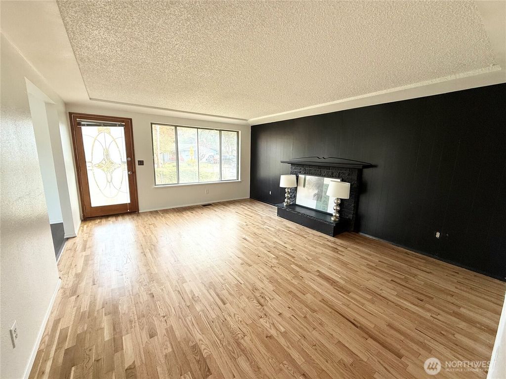 Photo of 7202 S Wapato Street, Tacoma, WA 98409 (MLS # 2475456)