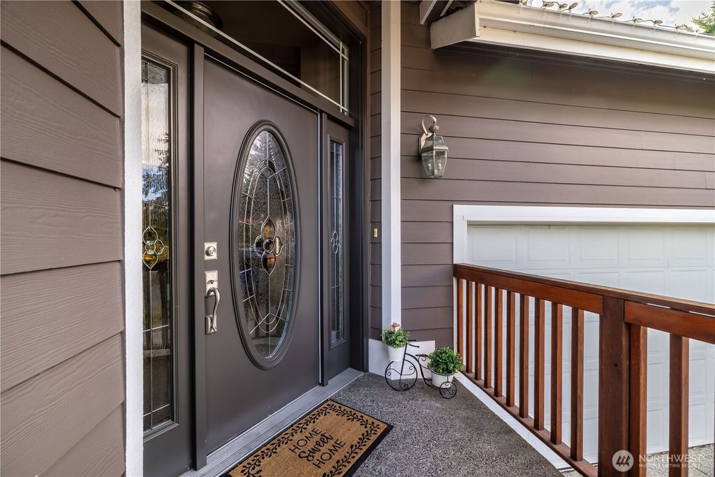 Photo of 722 E Tacoma Street, Kent, WA 98030 (MLS # 2455579)