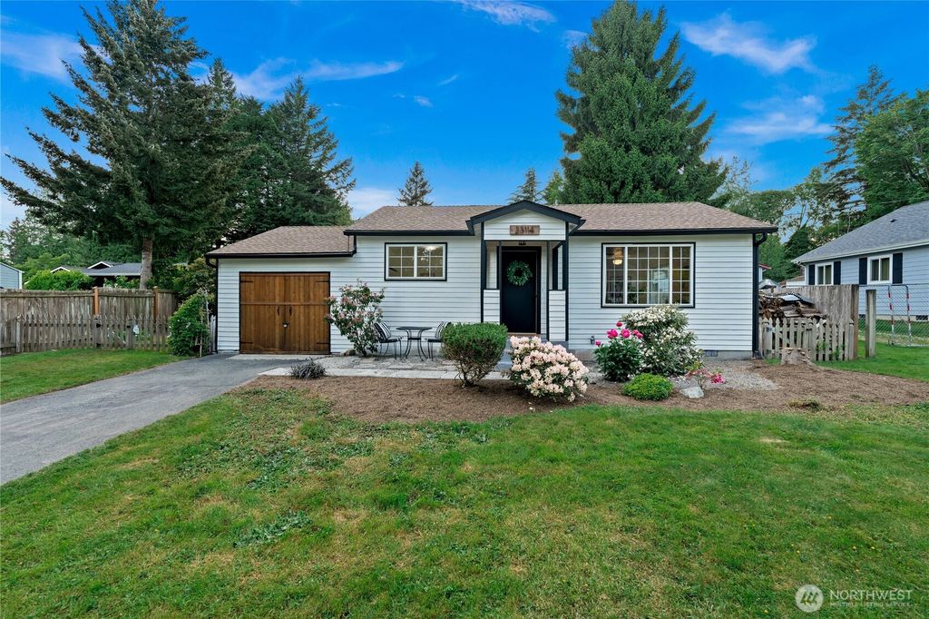 Photo of 23114 29th Avenue W, Brier, WA 98036 (MLS # 2512309)