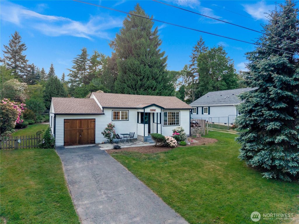 Photo of 23114 29th Avenue W, Brier, WA 98036 (MLS # 2512309)