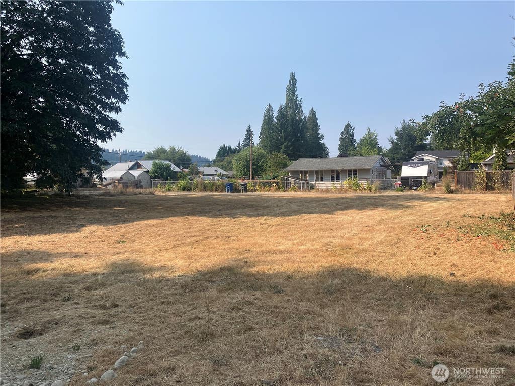 Photo of 3 XXXX E Reitze Street, Carnation, WA 98014 (MLS # 2570299)