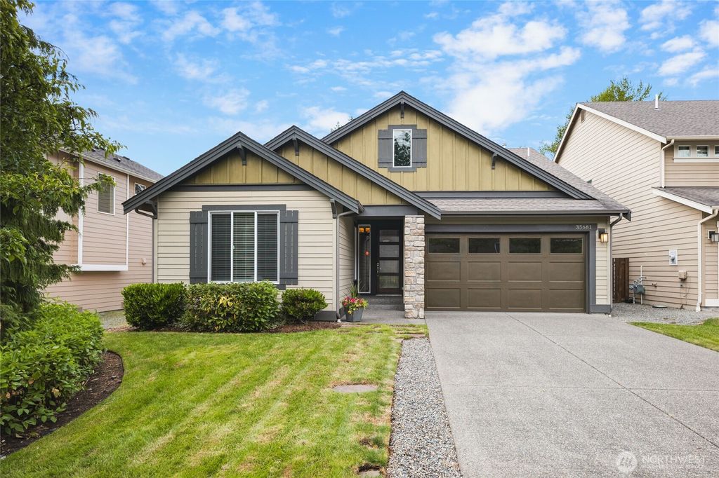 Photo of 35681 30th Avenue S, Federal Way, WA 98003 (MLS # 2387834)
