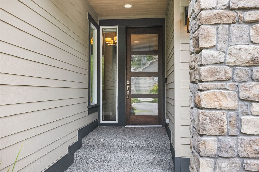 Photo of 35681 30th Avenue S, Federal Way, WA 98003 (MLS # 2387834)