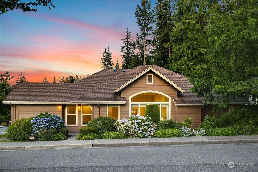 Photo of 22911 NE 132nd Street, Redmond, WA 98053 (MLS # 2270067)