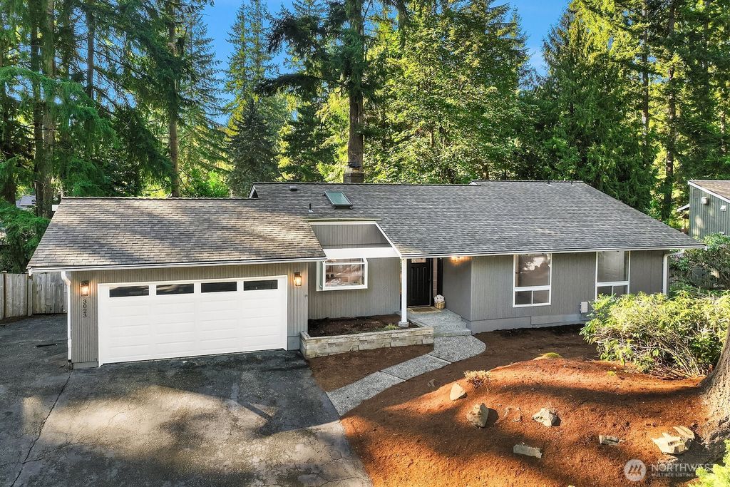 Photo of 3023 255th Avenue SE, Sammamish, WA 98075 (MLS # 2443081)