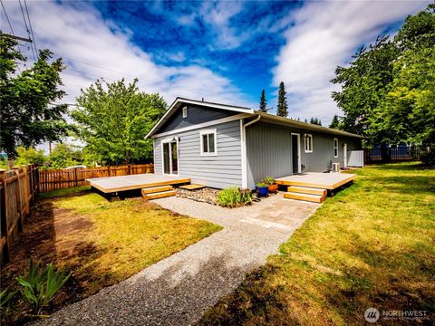 Photo of 1804 SE 10th Avenue, Olympia, WA 98501 (MLS # 2394419)