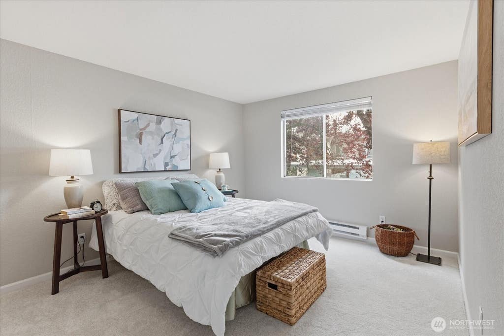 Photo of 1011 156th Ave Ne Avenue NE #207, Bellevue, WA 98007 (MLS # 2572908)