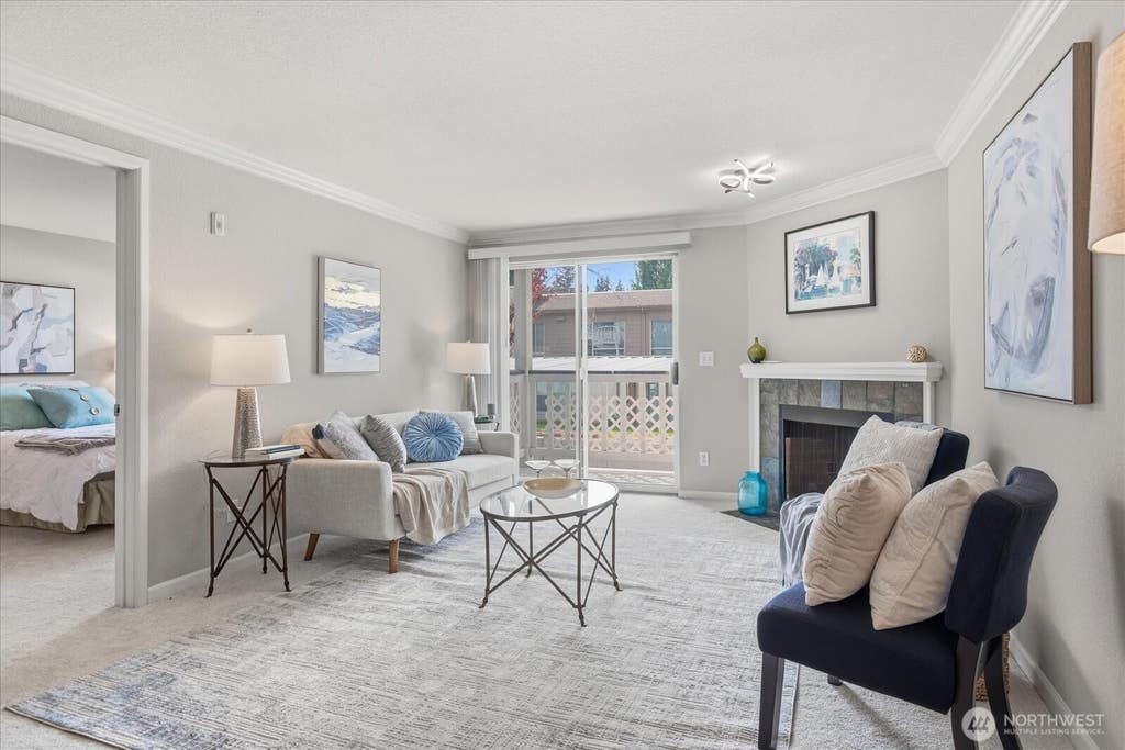 Photo of 1011 156th Ave Ne Avenue NE #207, Bellevue, WA 98007 (MLS # 2572908)
