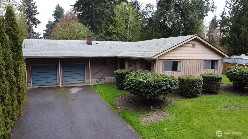 Photo of 31550 55th Avenue SW, Federal Way, WA 98023 (MLS # 2357814)