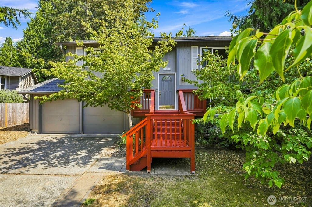 Photo of 1812 172nd Street SE, Bothell, WA 98012 (MLS # 2573858)