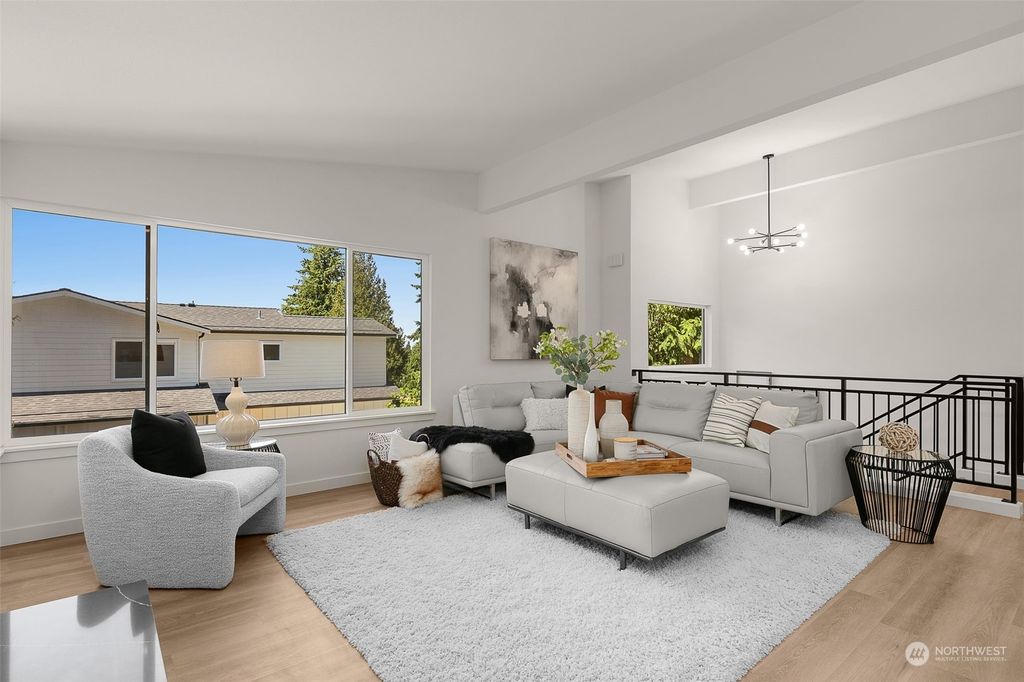 Photo of 7506 118th Avenue NE, Kirkland, WA 98033 (MLS # 2125625)