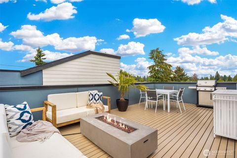 Photo of 919 N 103rd Street #A, Seattle, WA 98133 (MLS # 2375913)
