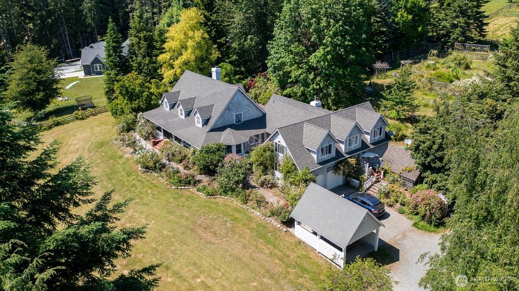 Photo of 909 308th Street NE, Stanwood, WA 98292 (MLS # 2392883)