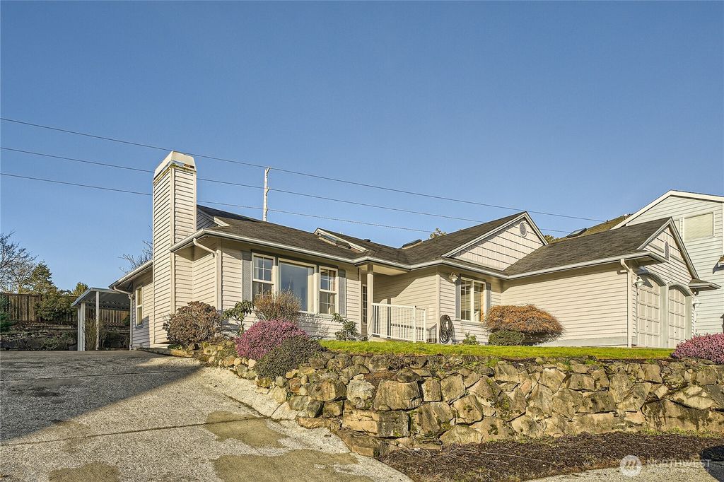 Photo of 4861 S 177th Court, SeaTac, WA 98188 (MLS # 2335699)
