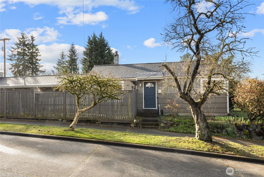 Photo of 1821 SW Kenyon Street, Seattle, WA 98106 (MLS # 2347315)