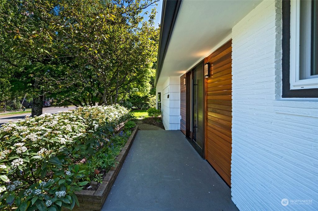 Photo of 8009 43rd Avenue NE, Seattle, WA 98115 (MLS # 2055839)