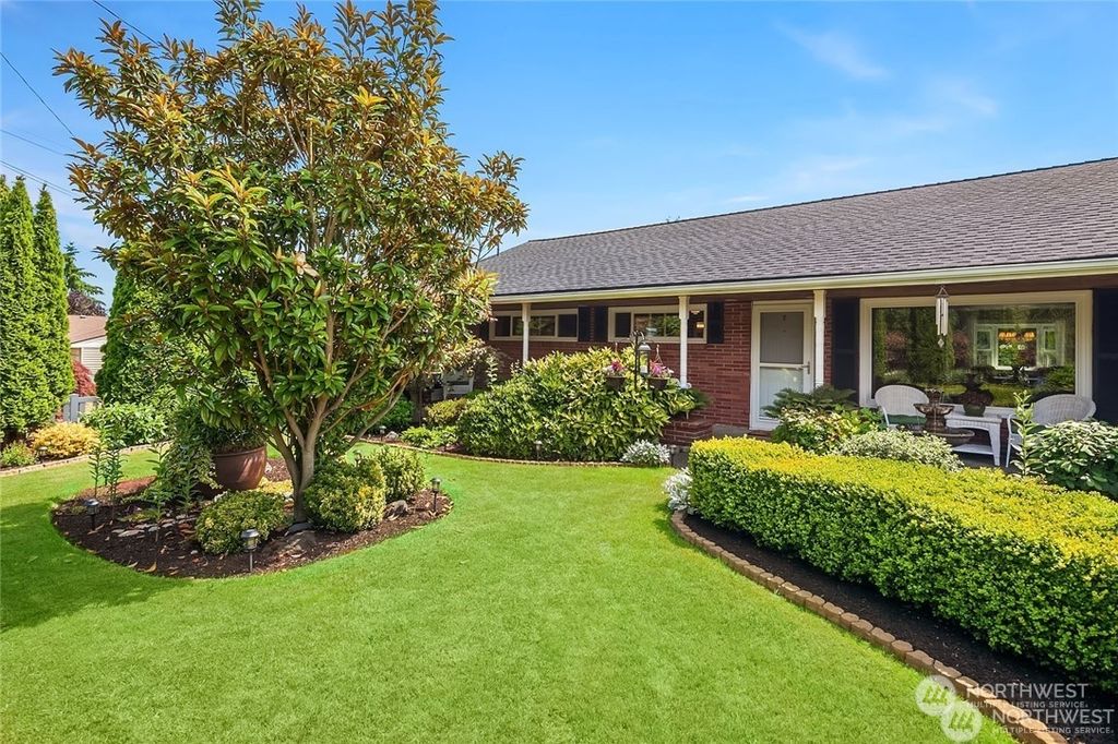 Photo of 1217 NW 100th Street, Seattle, WA 98177 (MLS # 2224538)