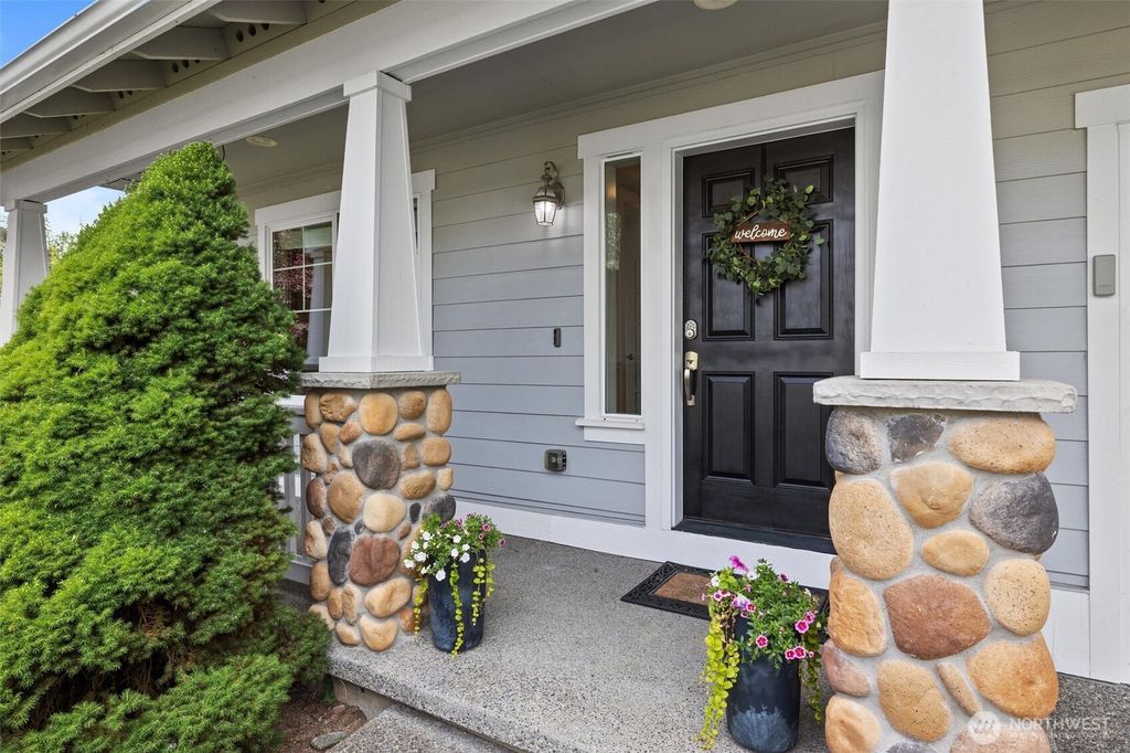Photo of 14219 284th Place NE, Duvall, WA 98019 (MLS # 2407607)