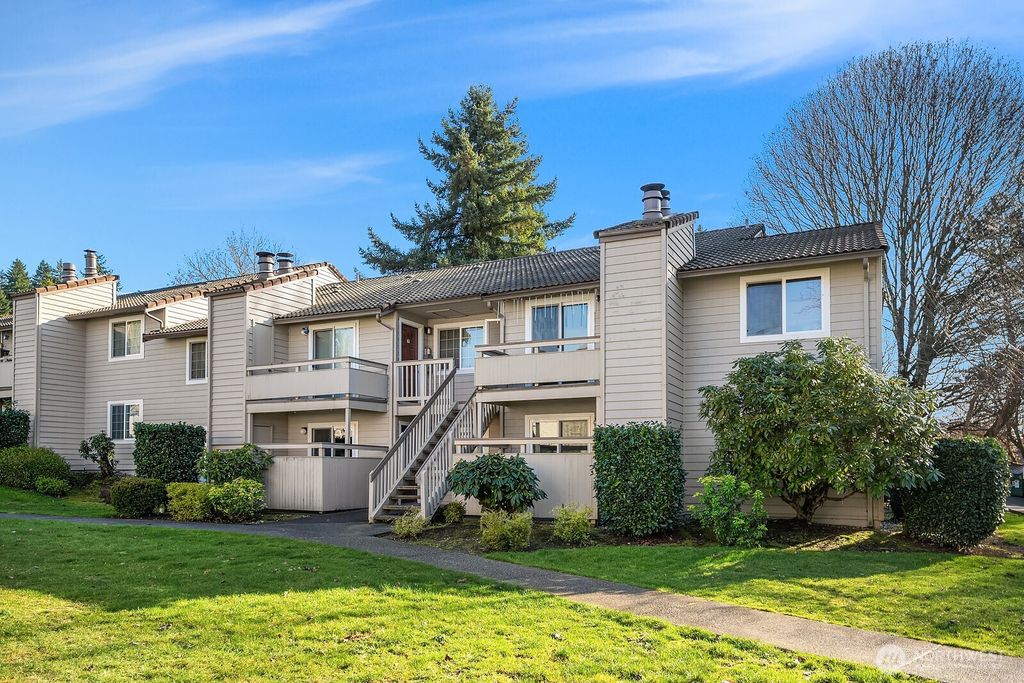 Photo of 14200 NE 171st Street #G108, Woodinville, WA 98072 (MLS # 2478548)