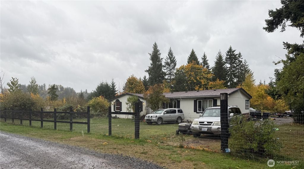 Photo of 41414 111th Avenue Ct E, Eatonville, WA 98328 (MLS # 2448430)