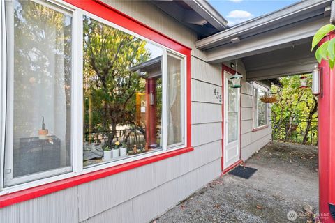 Photo of 435 Fairmount Avenue, Shelton, WA 98584 (MLS # 2446319)