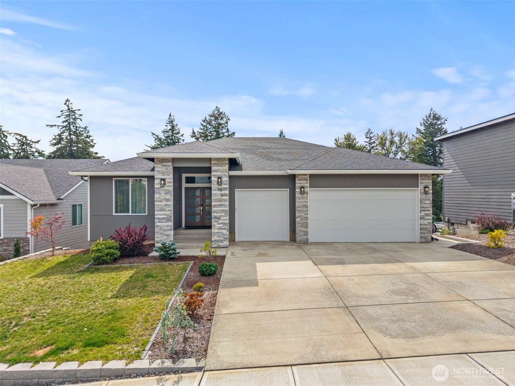 Photo of 15 Alexia Court, Longview, WA 98632 (MLS # 2581493)
