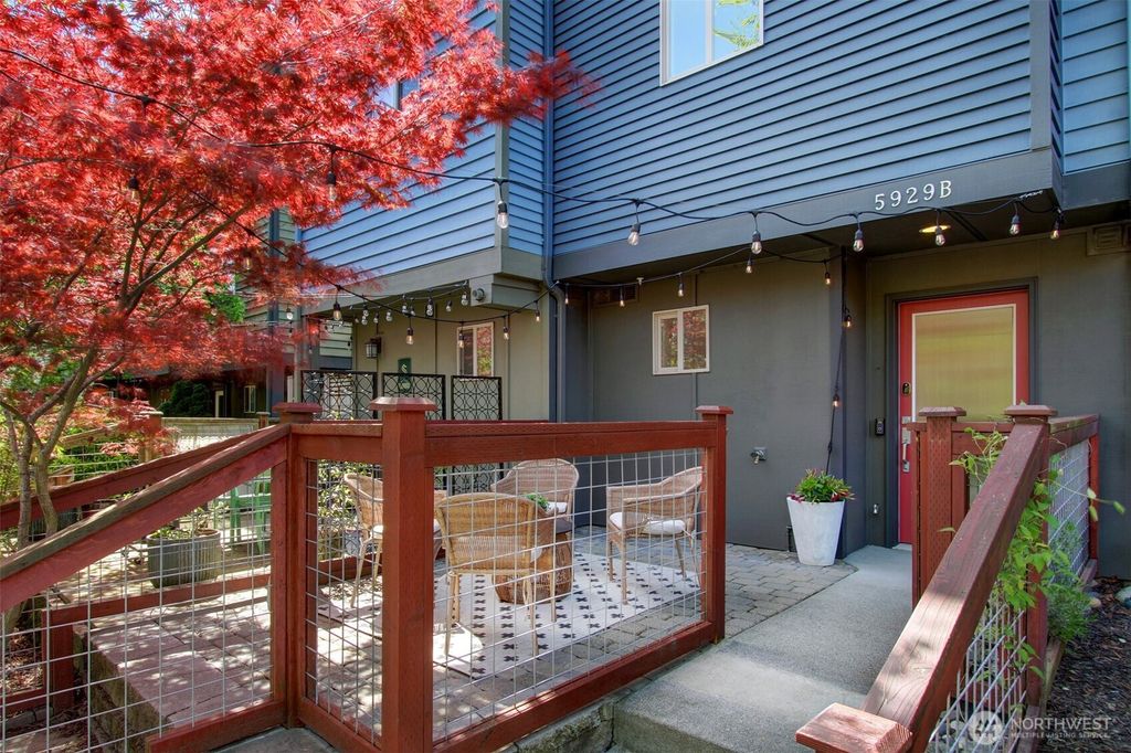 Photo of 5929 California Avenue SW #B, Seattle, WA 98136 (MLS # 2397507)