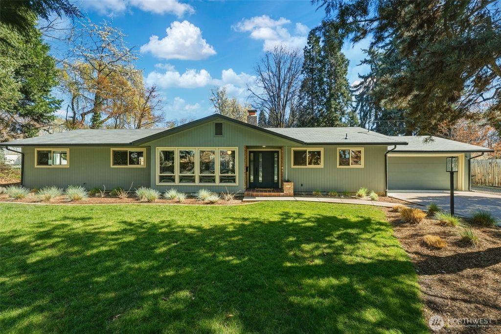 Photo of 1231 S Division Street, Walla Walla, WA 99362 (MLS # 2502384)