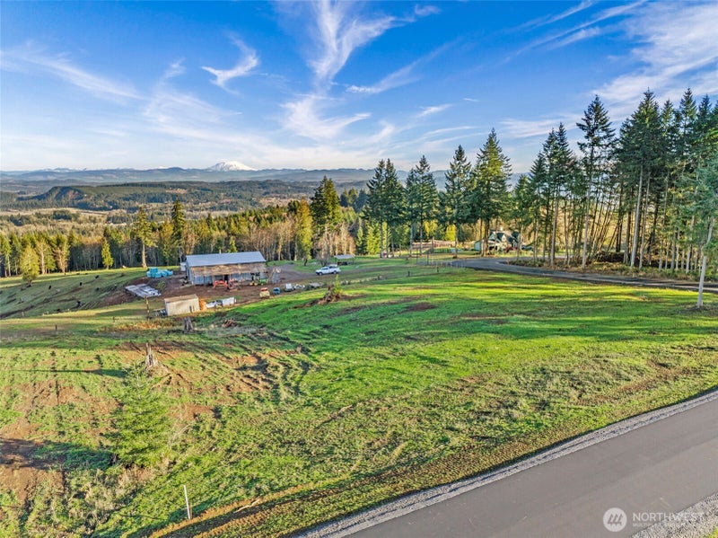 204 Suncrest Drive