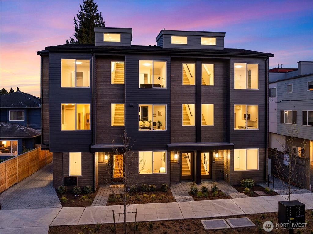 Photo of 1913 B N 120th Street, Seattle, WA 98133 (MLS # 2411664)
