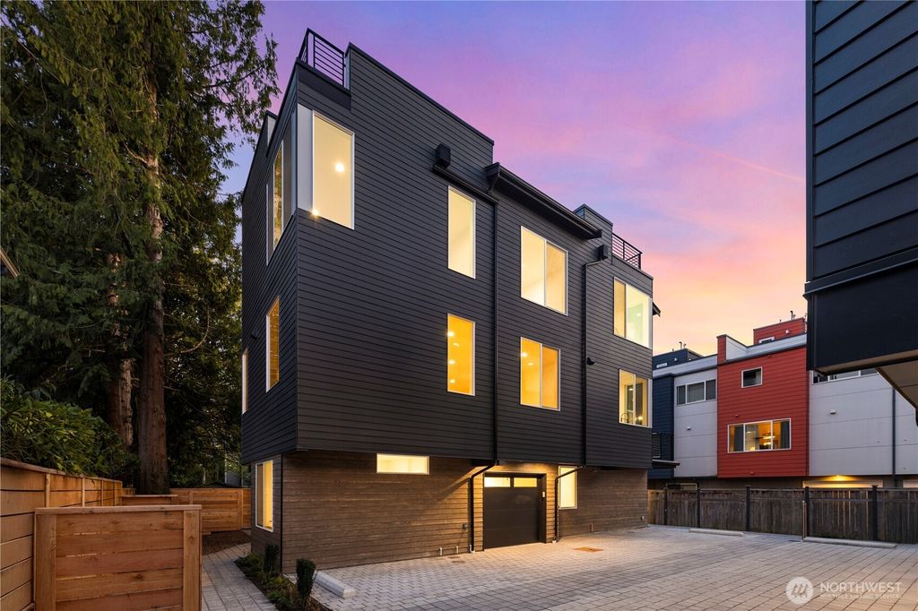 Photo of 1913 B N 120th Street, Seattle, WA 98133 (MLS # 2411664)