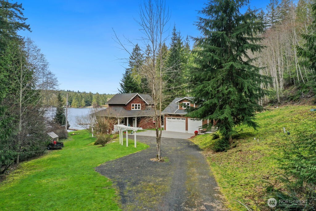 40 NE Tiger Cove Lane