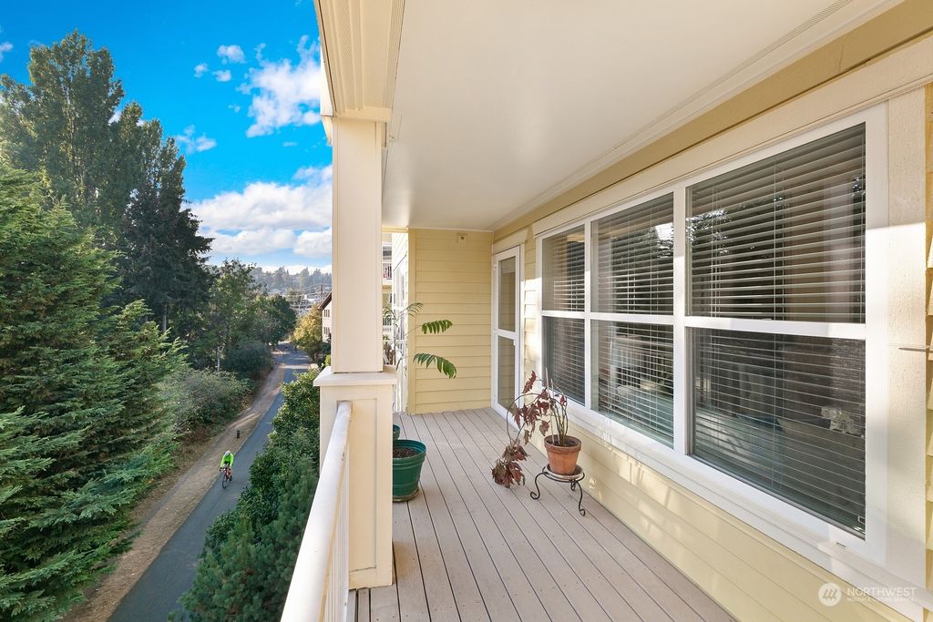 Photo of 2901 NE Blakeley Street #311, Seattle, WA 98105 (MLS # 1983448)