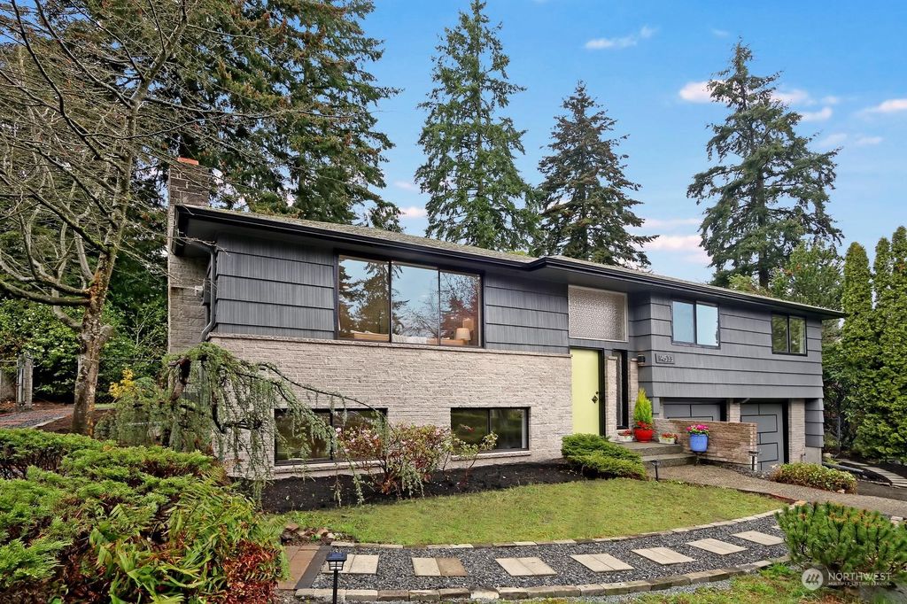 Photo of 14533 Meridian Avenue N, Shoreline, WA 98133 (MLS # 2042183)