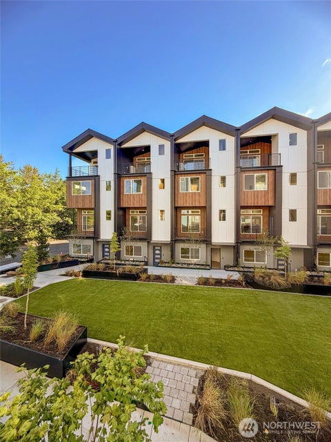Photo of 16023 SE 31st Lane, Bellevue, WA 98008 (MLS # 2519702)