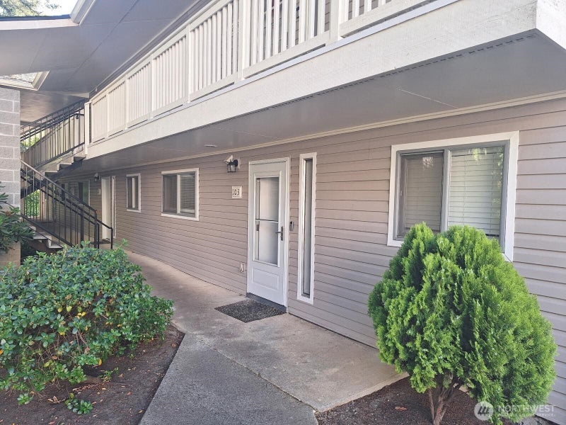 14517 NE 40th Street F103
