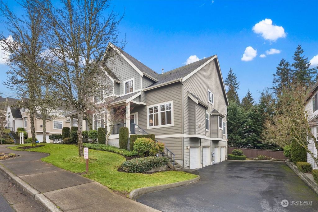 Photo of 6785 161st Avenue SE #B, Bellevue, WA 98006 (MLS # 2028922)