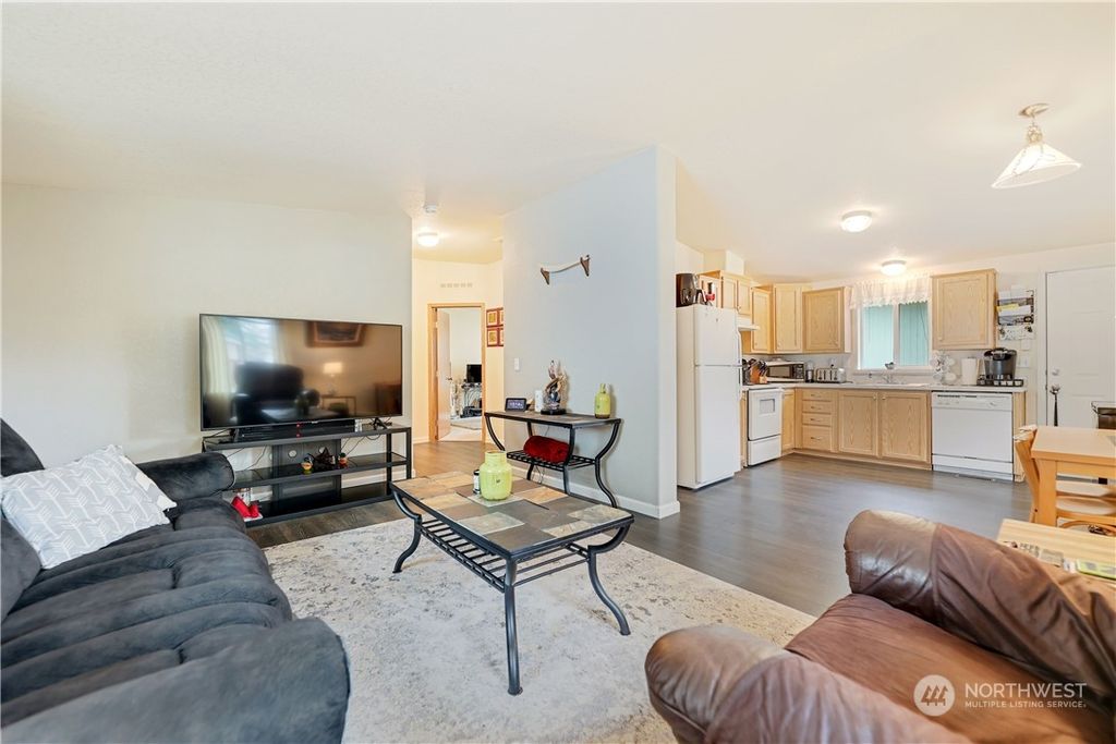 Photo of 22623 31st Avenue SE #7, Bothell, WA 98021 (MLS # 2038543)